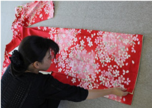 着物のたたみ方　５